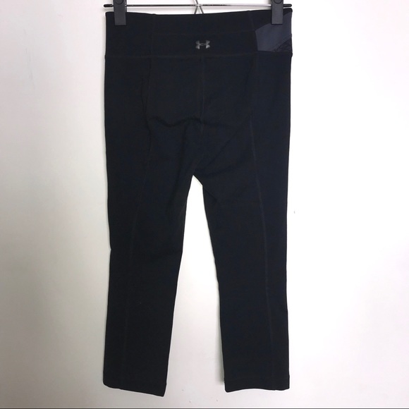 Under Armour Perfect Tight Crop Legging | Black - Picture 5 of 9
